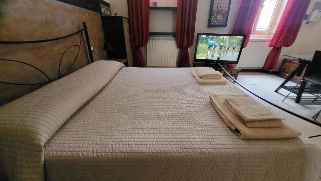 Saint Martin'S House Apartment Vigevano Ngoại thất bức ảnh