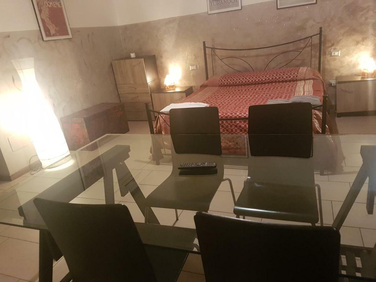 Saint Martin'S House Apartment Vigevano Ngoại thất bức ảnh
